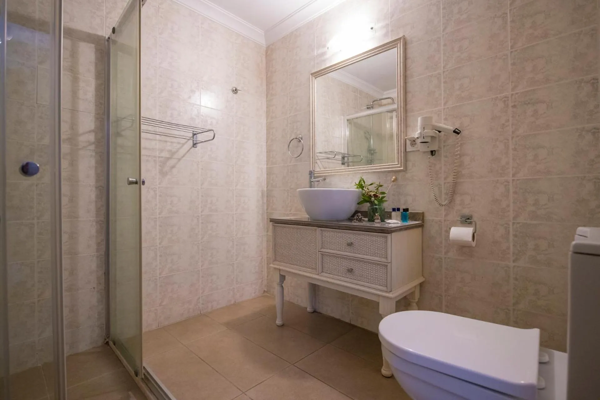 Shower in Akkent Garden Hotel