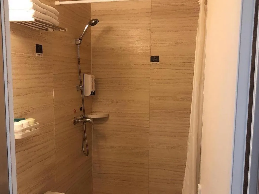 PAI Hotels Shijiazhuang Railway Station West Square