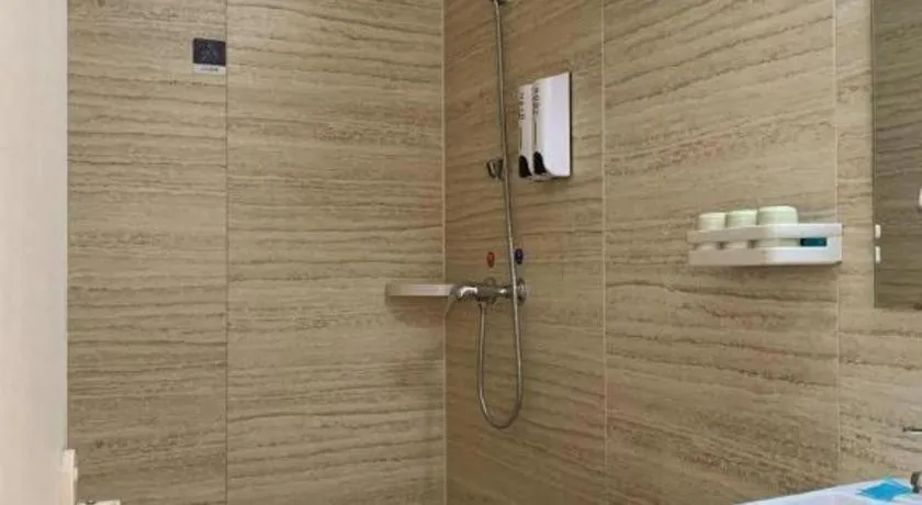 PAI Hotels Shijiazhuang Railway Station West Square