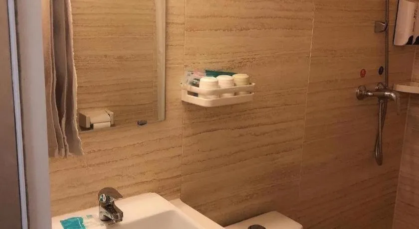 PAI Hotels Shijiazhuang Railway Station West Square