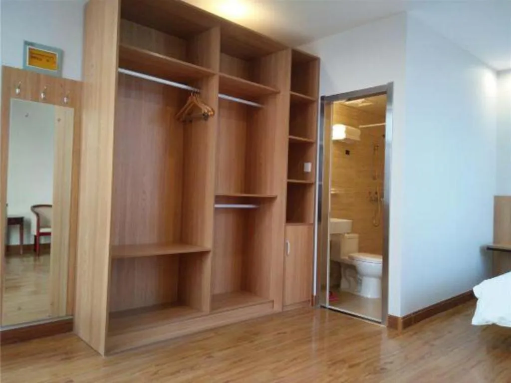 PAI Hotels Shijiazhuang Railway Station West Square