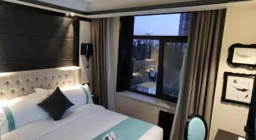 Bed in Xana Hotelle Tangshan North Railway Station