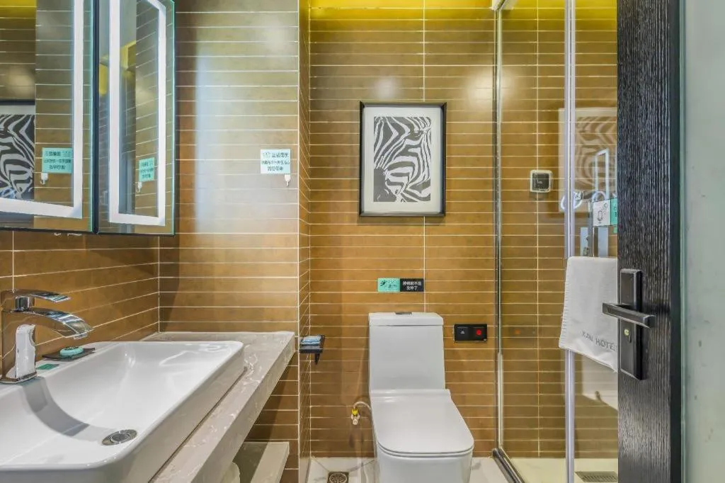 Xana Hotelle Tangshan North Railway Station