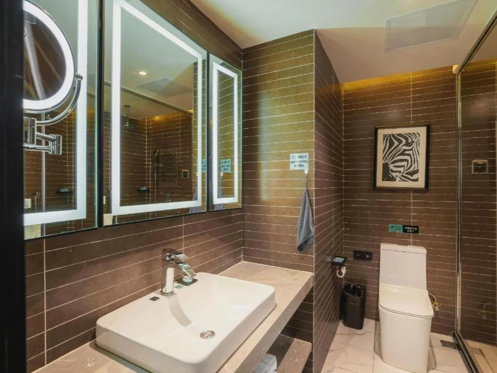 Xana Hotelle Tangshan North Railway Station