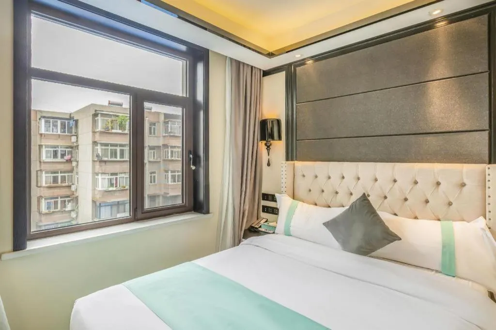 Bed in Xana Hotelle Tangshan North Railway Station