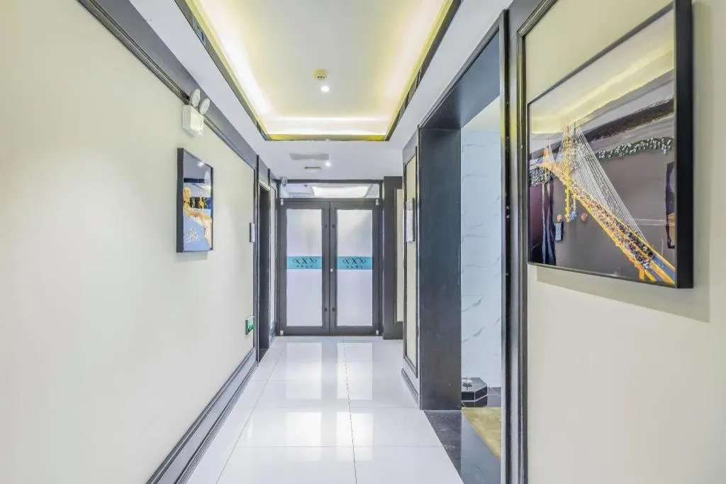 Xana Hotelle Tangshan North Railway Station