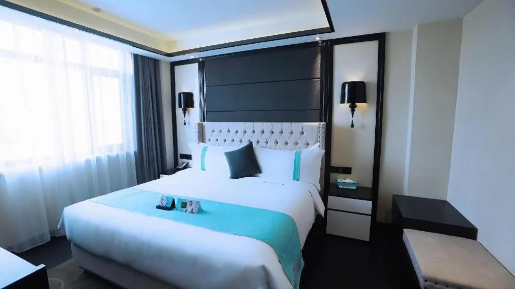 Bed in Xana Hotelle Tangshan North Railway Station