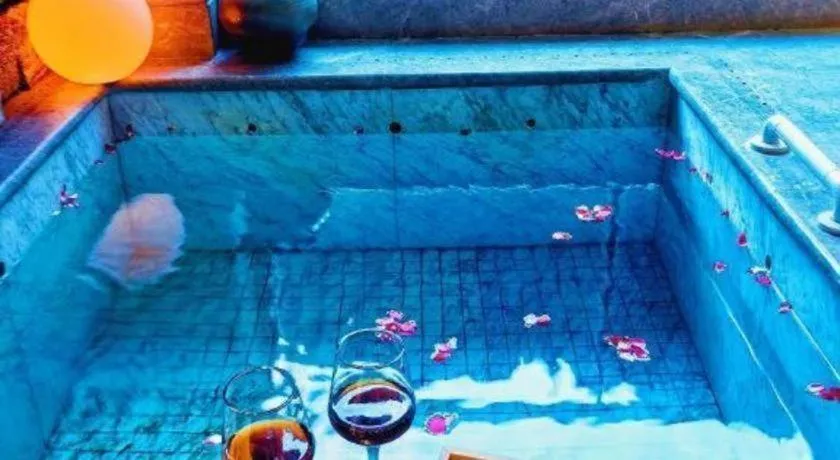 Ramada by Wyndham Guergou