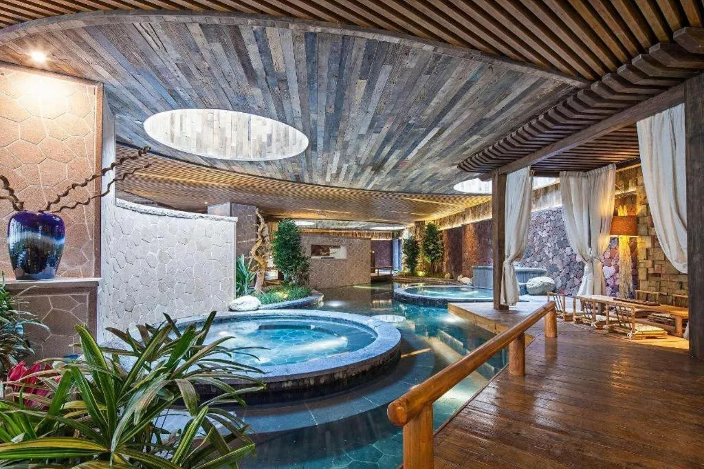 Ramada by Wyndham Guergou