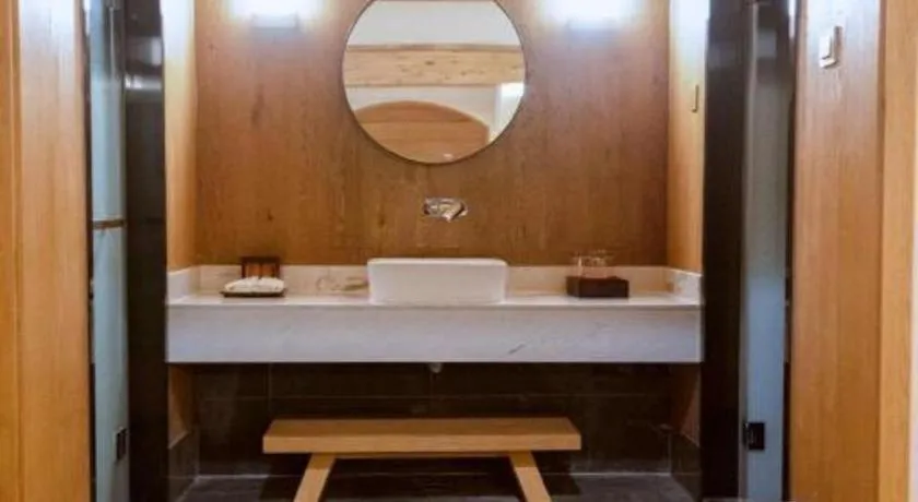 Ramada by Wyndham Guergou