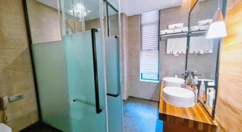 Ramada by Wyndham Guergou