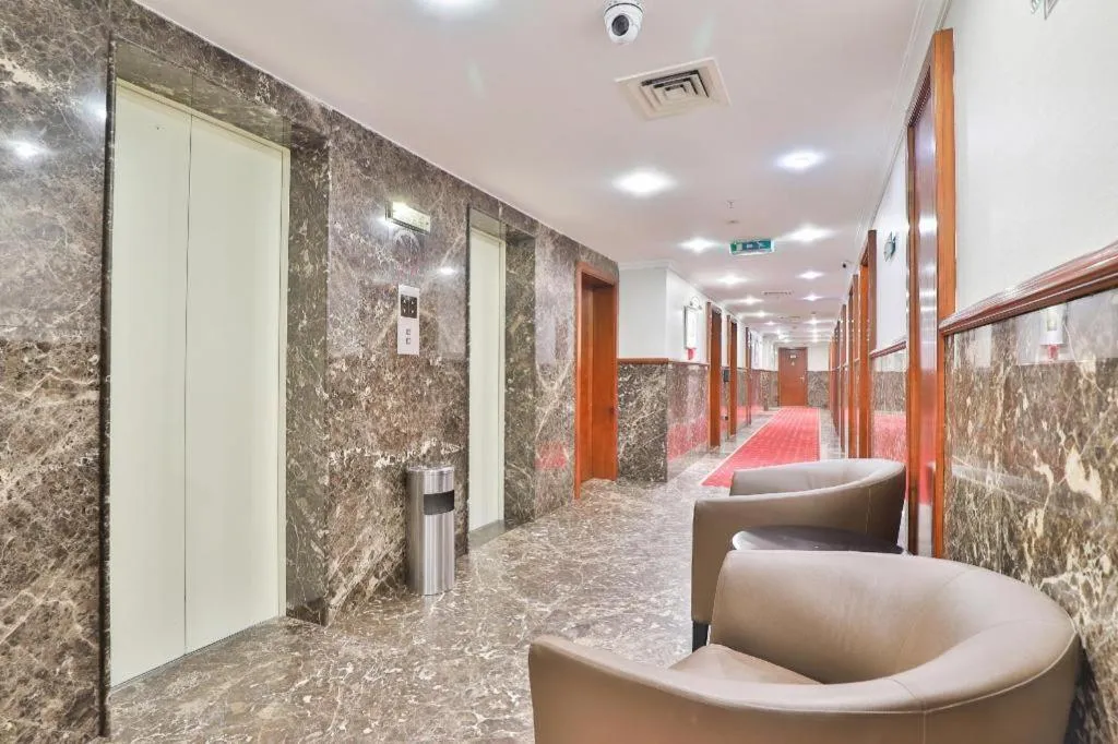 OYO 482 Sun And Sands Downtown