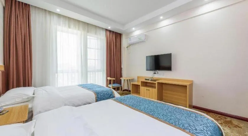 Bed in Guilin Wanjing Hotel