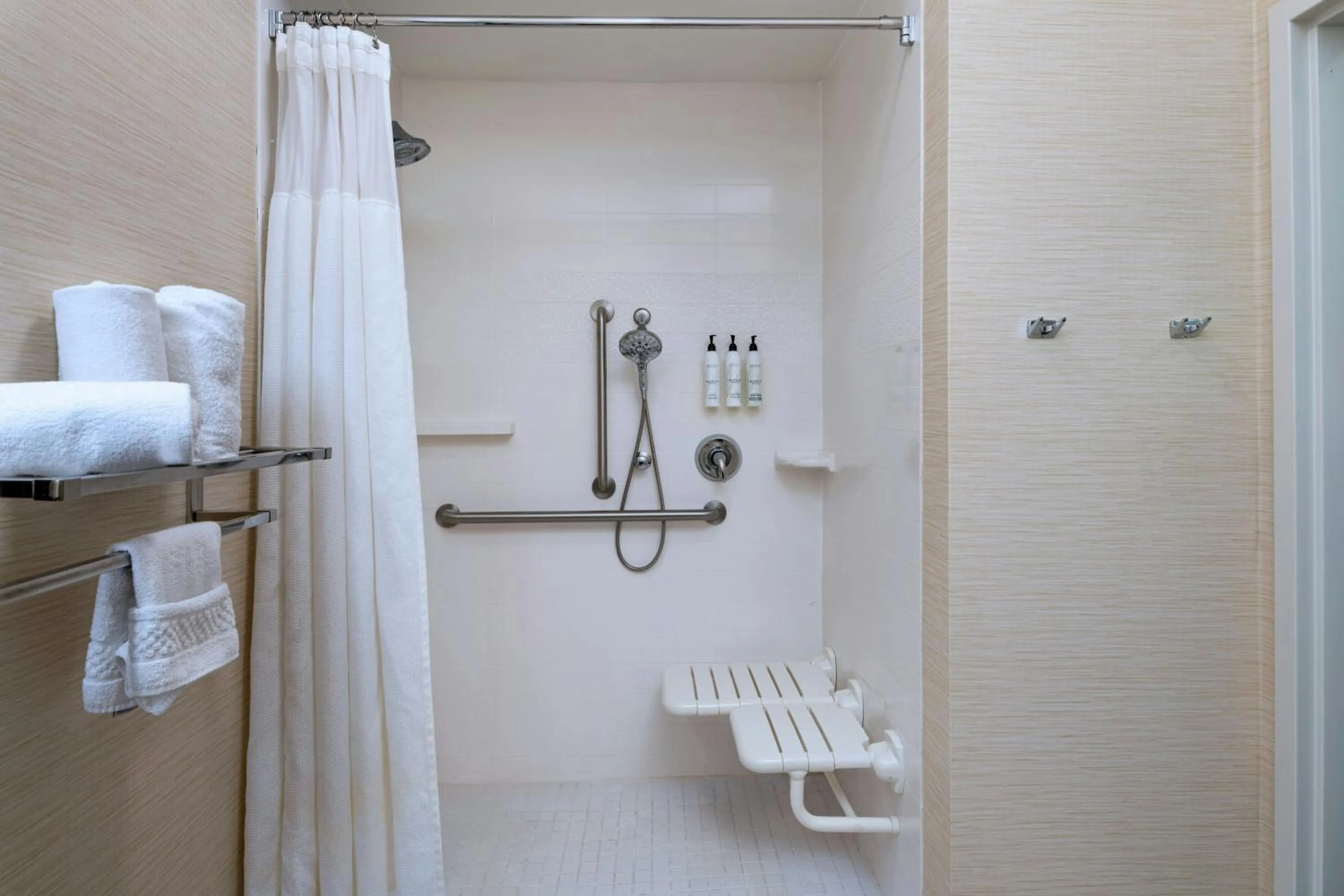 Bathroom in Fairfield Inn & Suites by Marriott Fredericksburg Texas