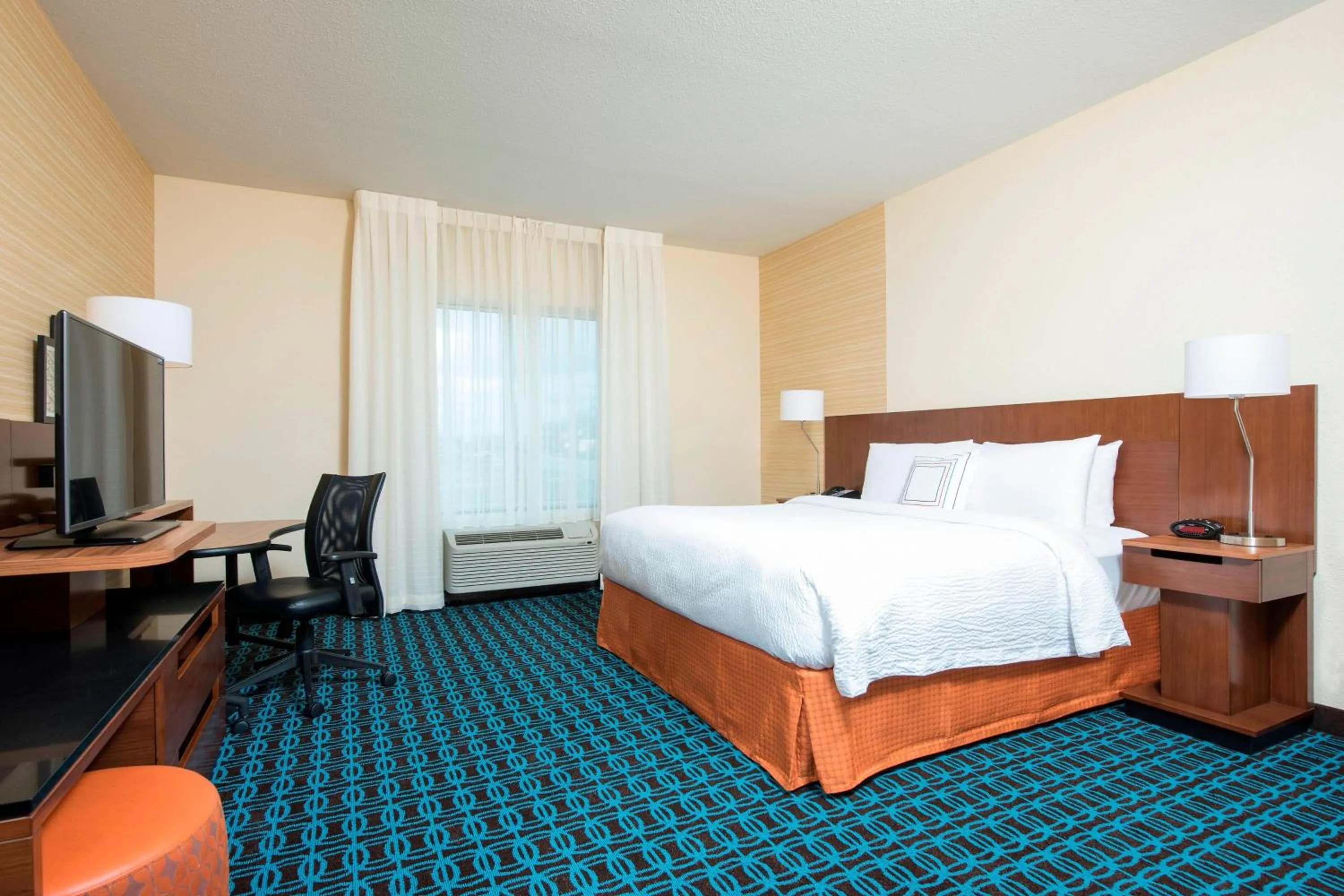 Photo of the whole room, Bed in Fairfield Inn & Suites by Marriott Fredericksburg Texas