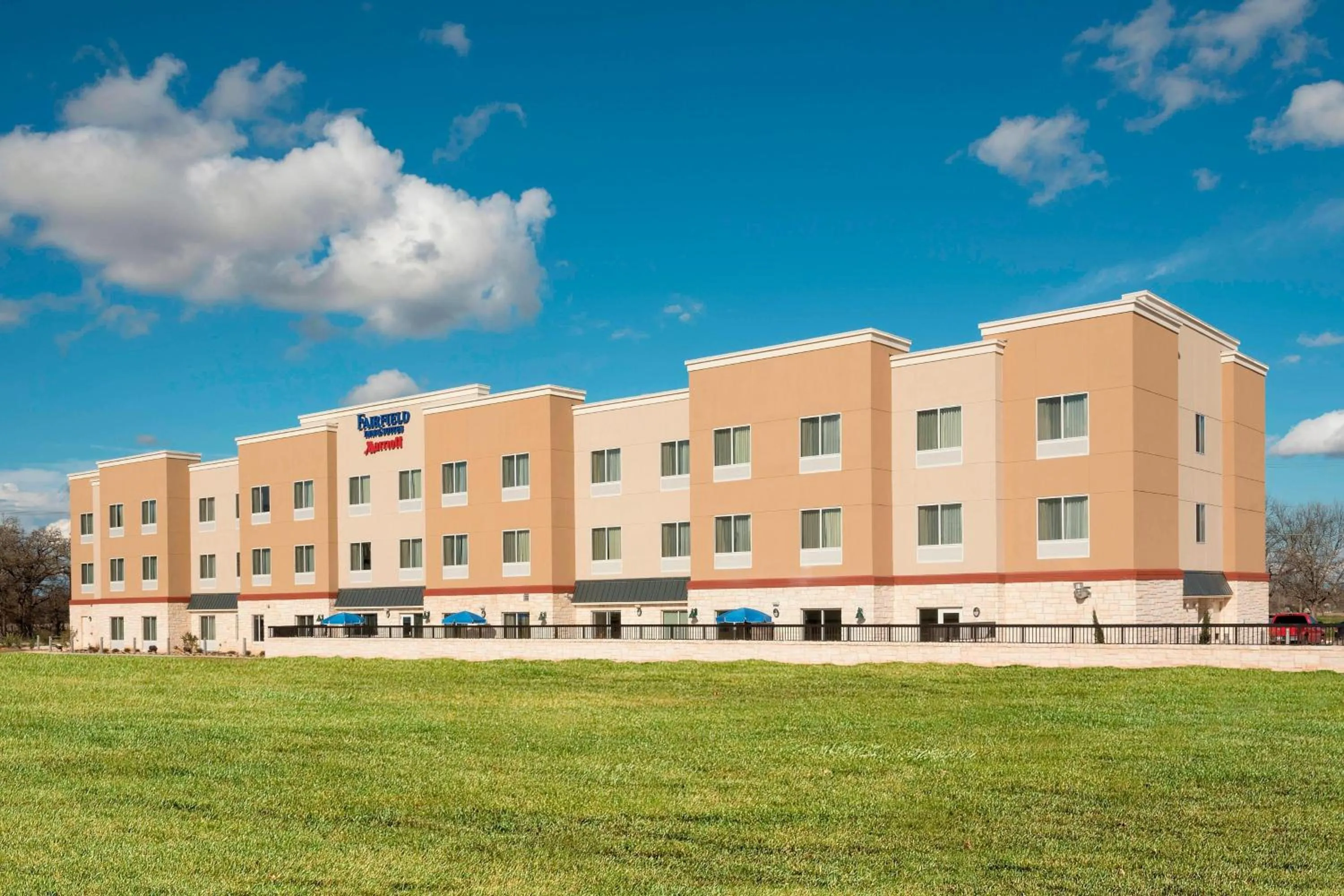 Property building in Fairfield Inn & Suites by Marriott Fredericksburg Texas