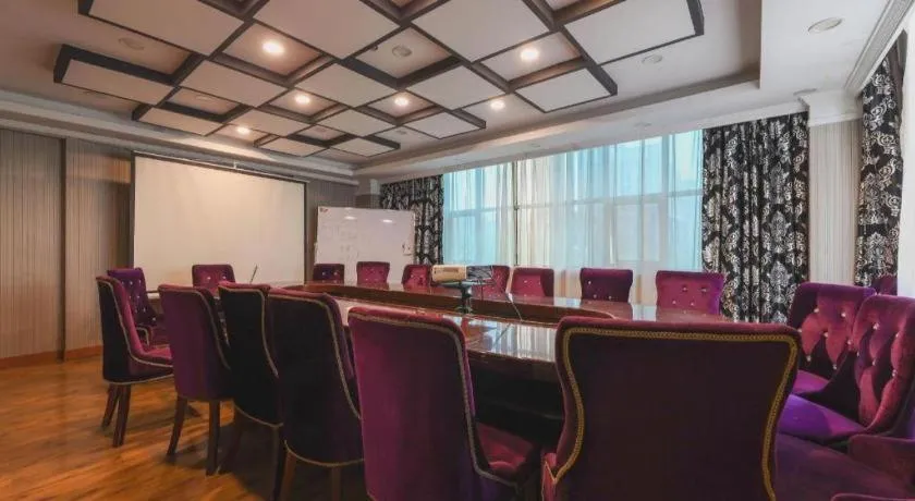 Urban Garden Hotel Chengyang District Government Liuting Airport