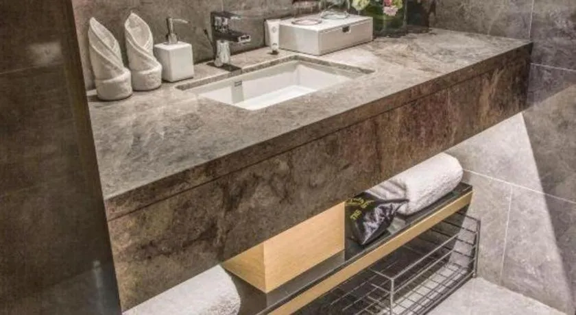 The Hotel V Nanjing Lishui