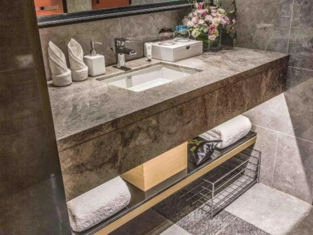 The Hotel V Nanjing Lishui