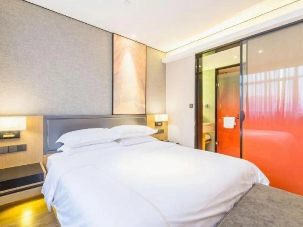 Bed in The Hotel V Nanjing Lishui