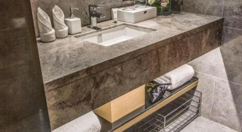 The Hotel V Nanjing Lishui