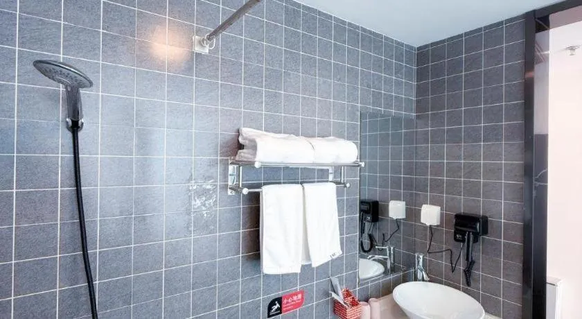 City 118 Hotel Qingdao Boardcast Tower