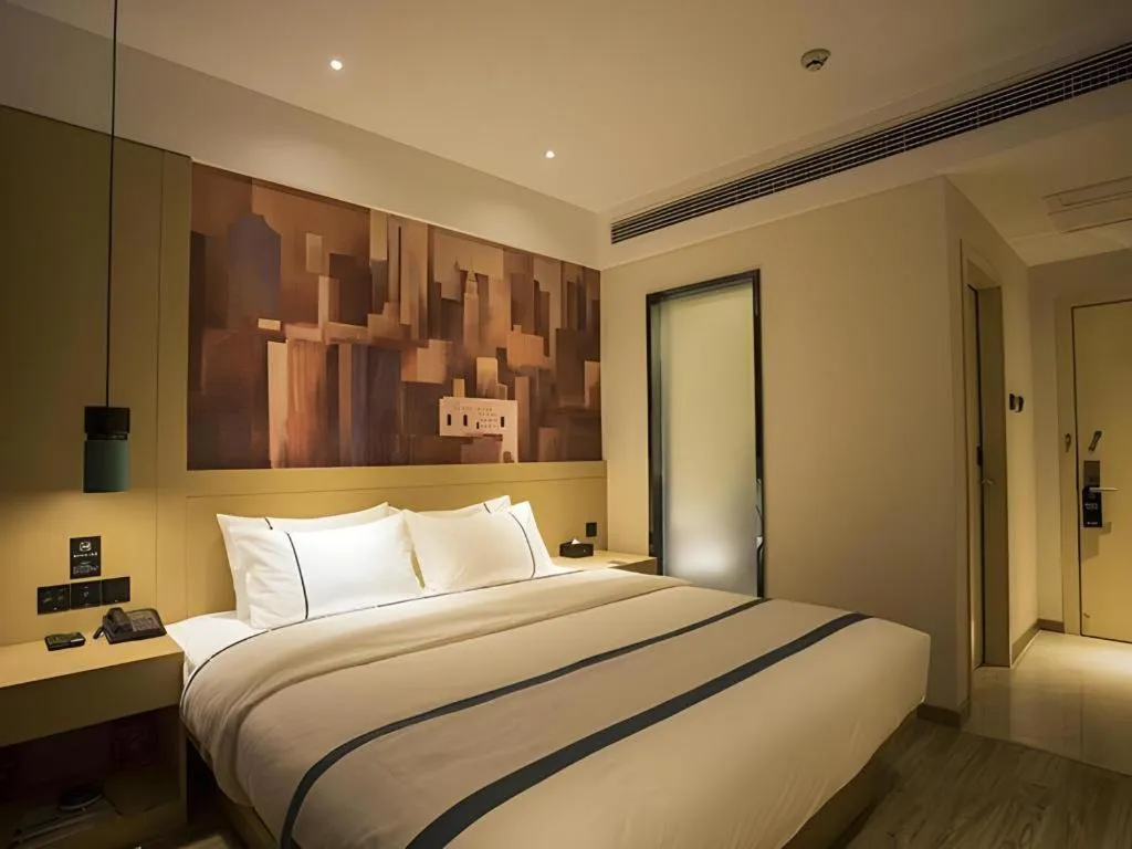 Bed in City Comfort Inn Changsha Huangxing Avenue Airport Longhua Metro Station