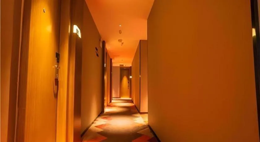 Borrman Hotel Zhanjiang Wuchuan Jinsha Plaza