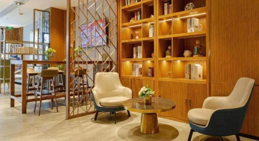 Borrman Hotel Zhanjiang Wuchuan Jinsha Plaza