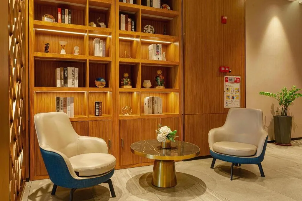 Borrman Hotel Zhanjiang Wuchuan Jinsha Plaza