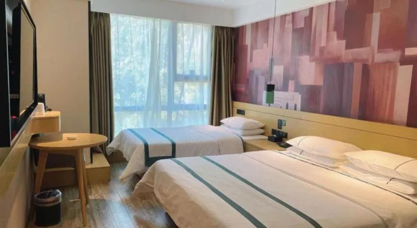 Bed in City Comfort Inn Xingtai Wanda