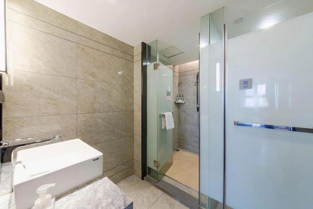 Echarm Hotel Wuhan Huangpi Xiangyang Avenue