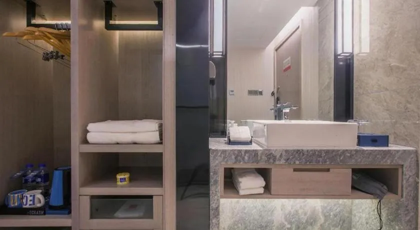 Echarm Hotel Wuhan Huangpi Xiangyang Avenue