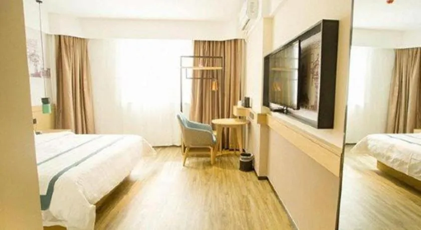 Bed in City Comfort Inn Dongguan Liaobu Jingtai Jiarong Shopping Plaza