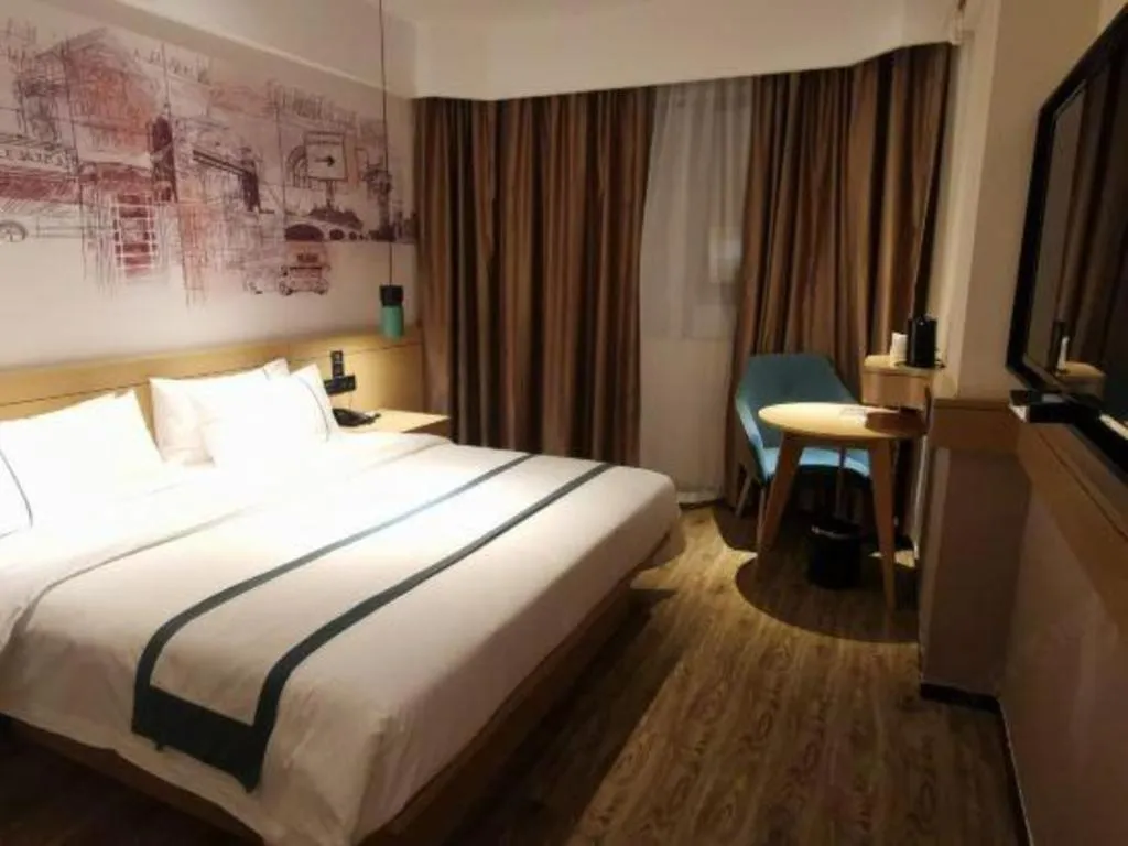 Bed in City Comfort Inn Dongguan Liaobu Jingtai Jiarong Shopping Plaza