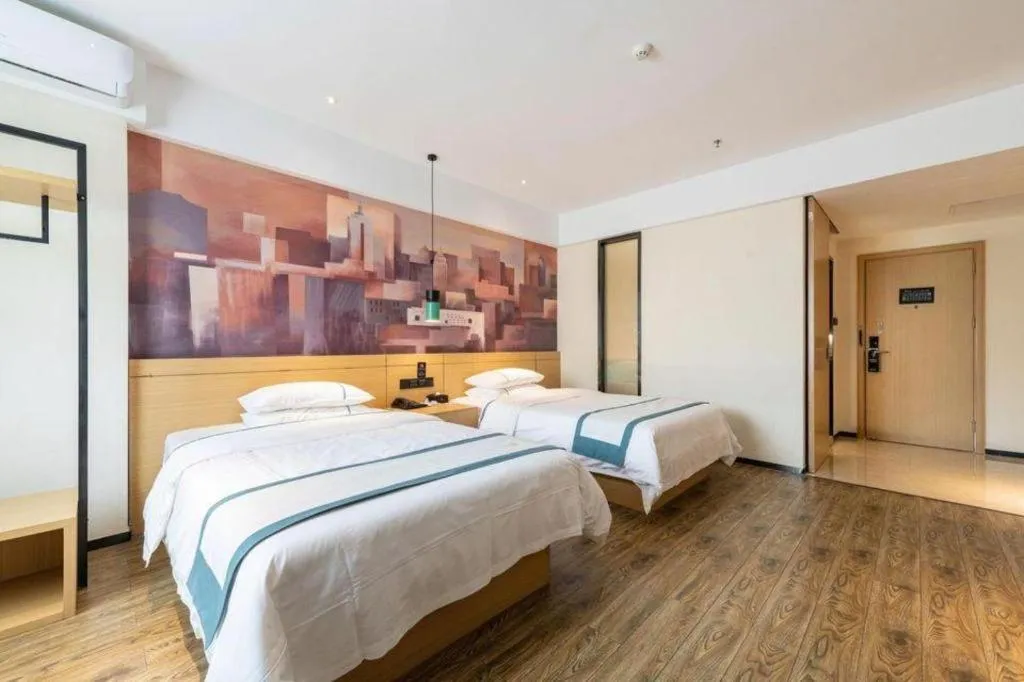 Bed in City Comfort Inn Dongguan Liaobu Jingtai Jiarong Shopping Plaza