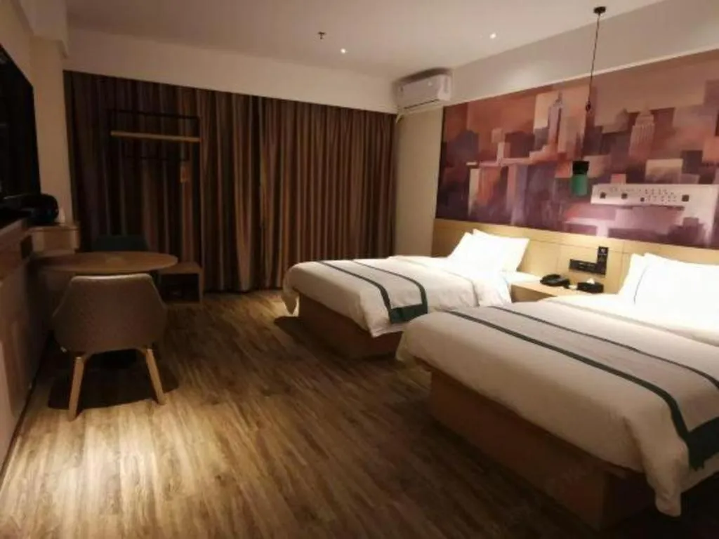 Bed in City Comfort Inn Dongguan Liaobu Jingtai Jiarong Shopping Plaza