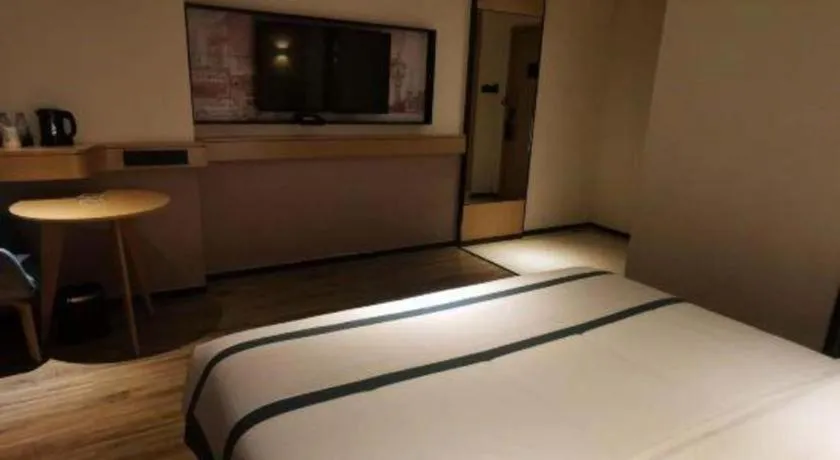 Bed in City Comfort Inn Dongguan Liaobu Jingtai Jiarong Shopping Plaza