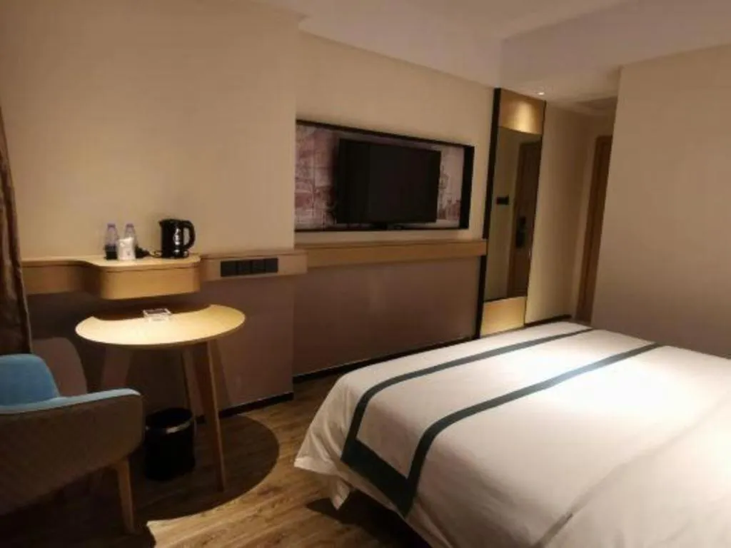 Bed in City Comfort Inn Dongguan Liaobu Jingtai Jiarong Shopping Plaza