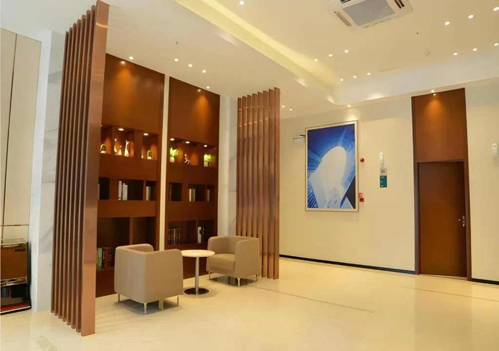 City Comfort Inn Wuhan Qingshan Jianshi Qingyiju Metro Station