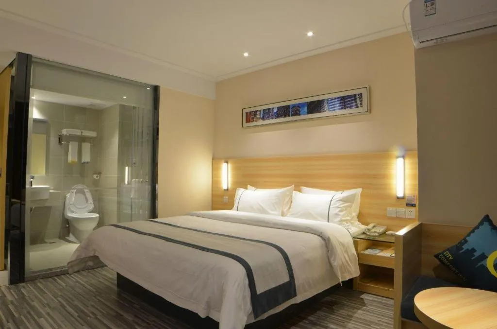 Bed in City Comfort Inn Wuhan Qingshan Jianshi Qingyiju Metro Station