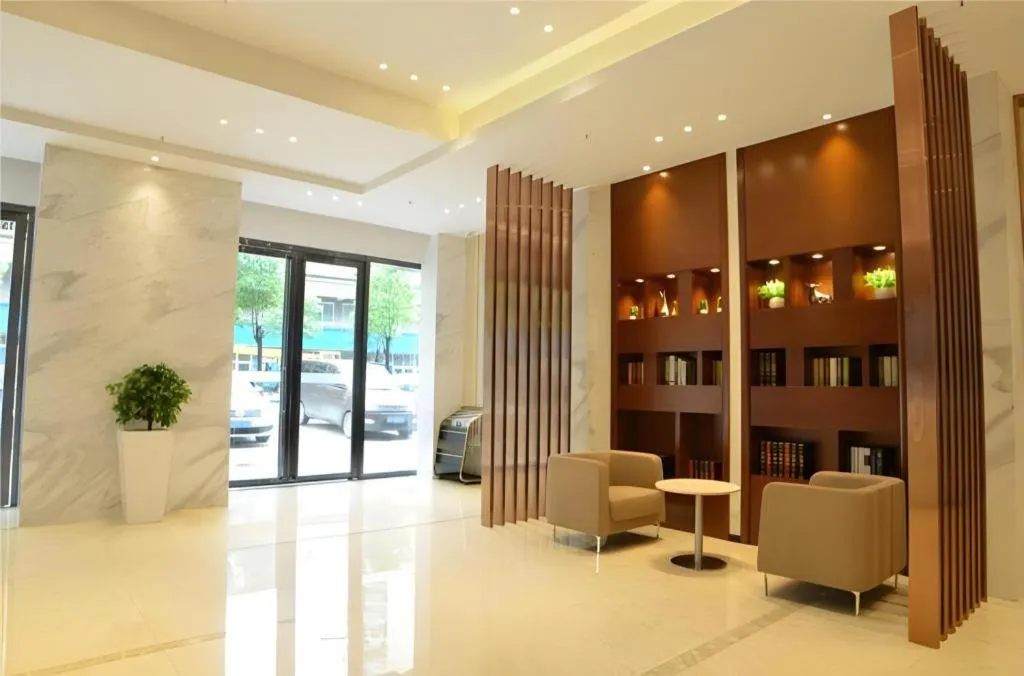 City Comfort Inn Wuhan Qingshan Jianshi Qingyiju Metro Station