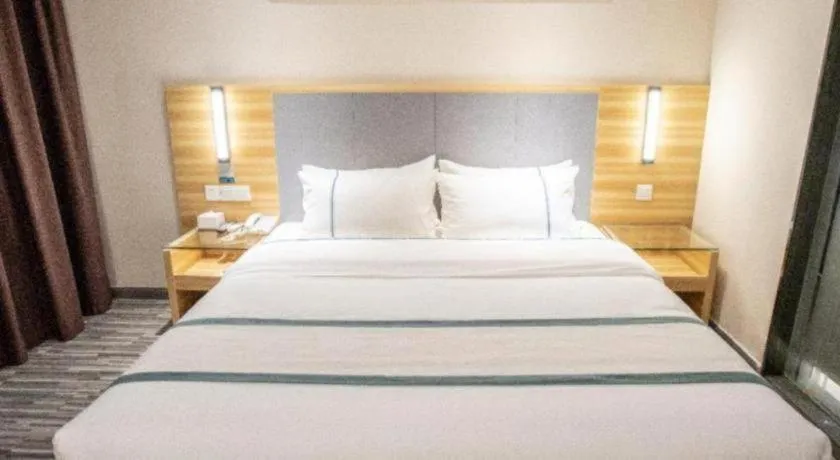 Bed in City Comfort Inn Hengyang Shigu Shuyuan