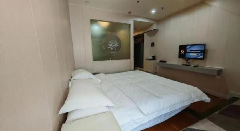 Bed in Borrman Hotel Shaoguan Century East Street Fengcai Building