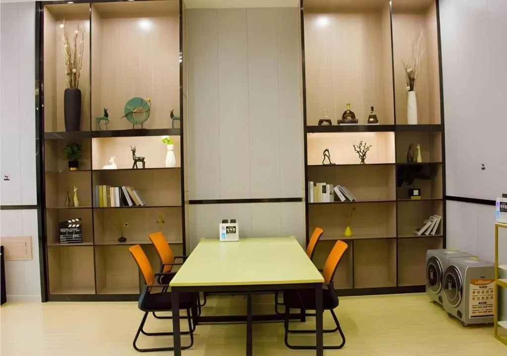 Borrman Hotel Shaoguan Century East Street Fengcai Building