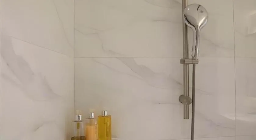 Borrman Hotel Shaoguan Century East Street Fengcai Building