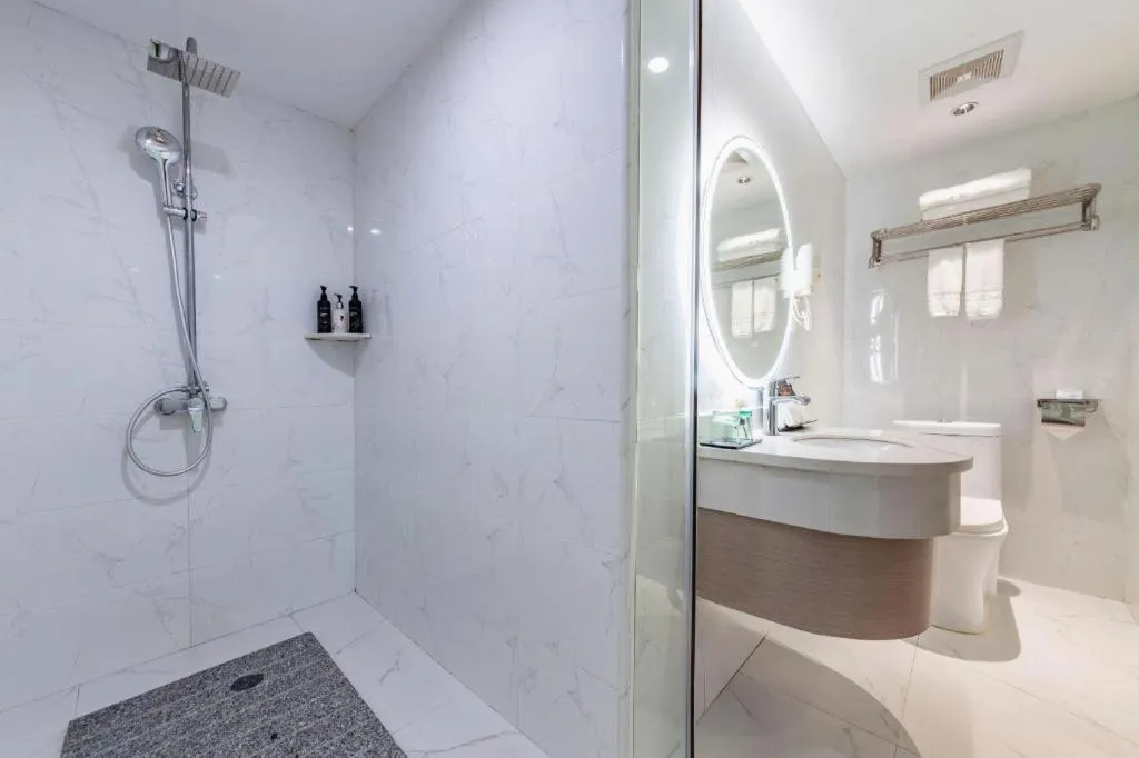 Borrman Hotel Shaoguan Century East Street Fengcai Building