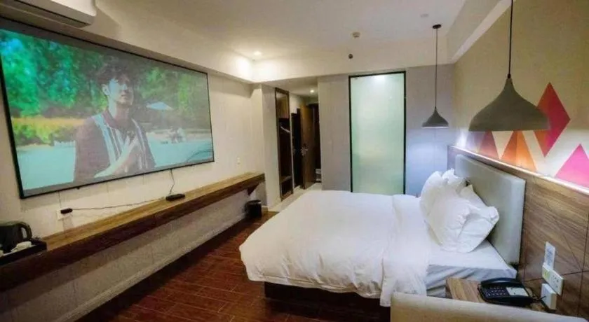 Bed in Borrman Hotel Shaoguan Century East Street Fengcai Building