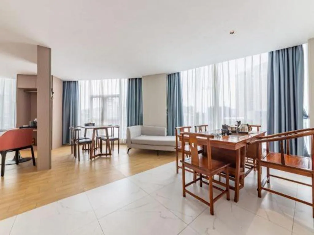 Bed in Borrman Hotel Shaoguan Century East Street Fengcai Building