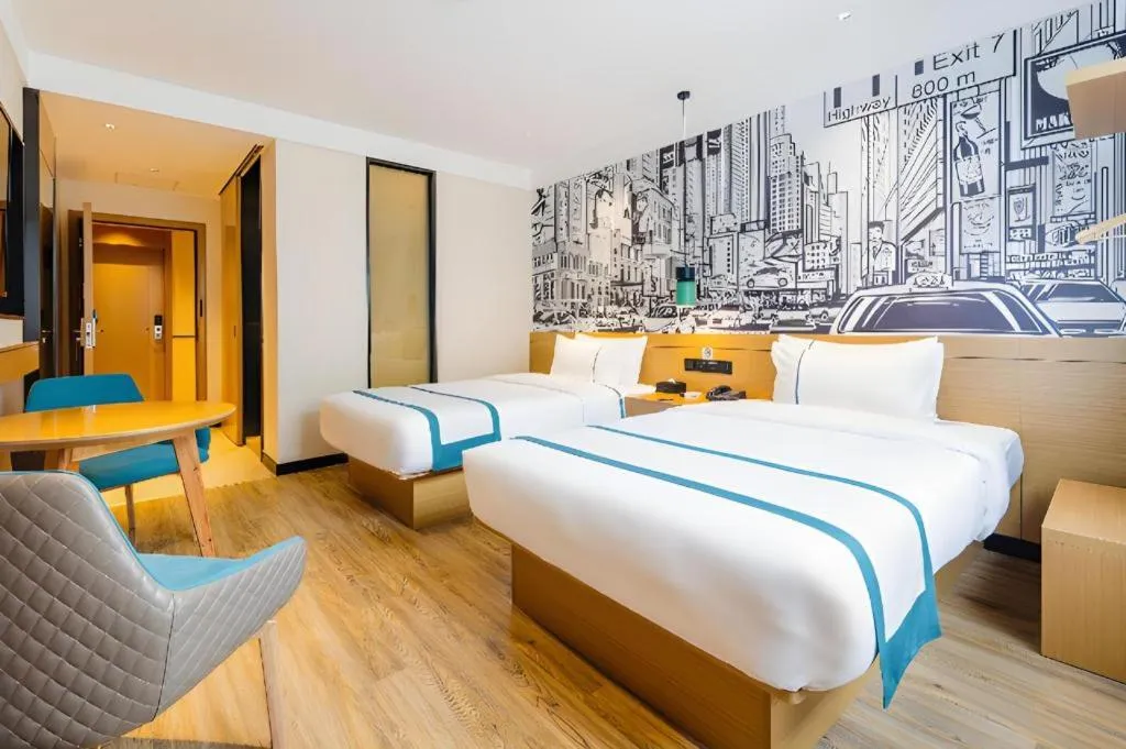 Bed in City Comfort Inn Zhuhai Doumen Daxin Xinduhui Pedestrian Street